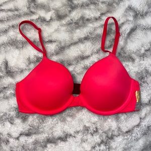 Pink T-shirt bra